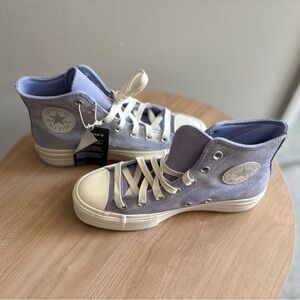 Converse High-Tops in Lilac/Silver